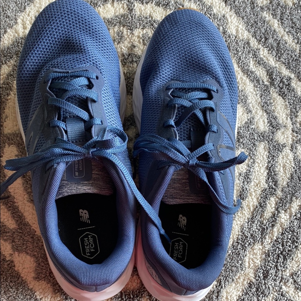 New Balance Blue Sneakers Lightweight - Fresh Form- Arishi Sz 10 width 4E